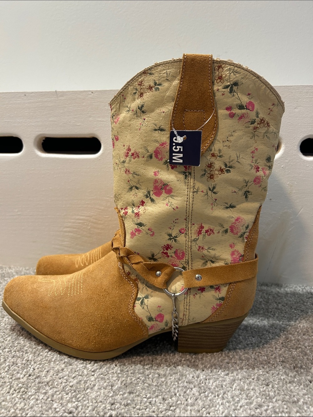 Santa Fe Boot Co. Women's Floral Suede Western Boot